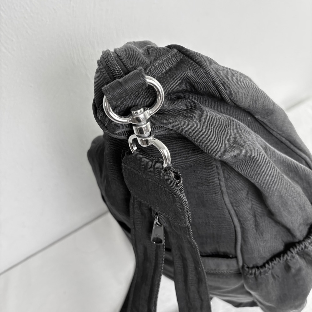 NORM THOMPSON LARGE Teardrop Black Nylon Sling Backpack Bag  Unisex TRAVEL - Picture 3 of 13